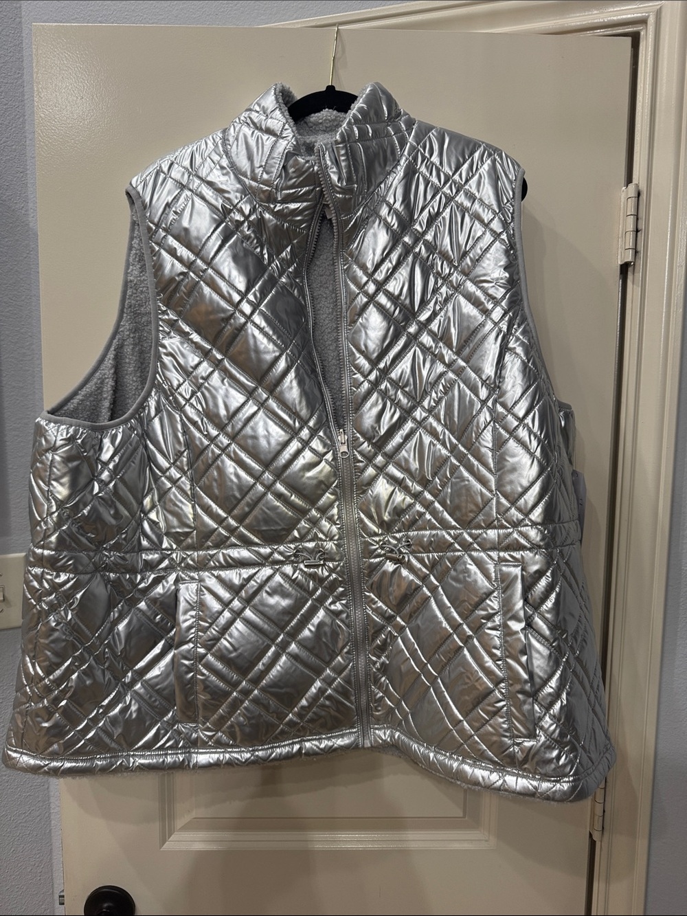 Time and Tru Metallic Silver Quilted Puffer Vest - Women's 3X